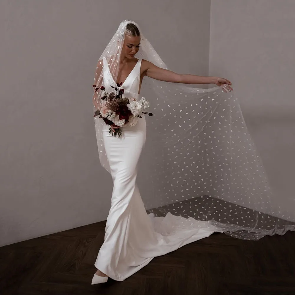 V Neck Civil Wedding Dresses 2025 Backless Buttons Bride Dresses Elegant Sleeveless Simple Mermaid Wedding Gown 2025 Customized
V Neck Civil Wedding Dresses 2025 Backless Buttons Bride Dresses Elegant Sleeveless Simple Mermaid Wedding Gown 2025 Customized