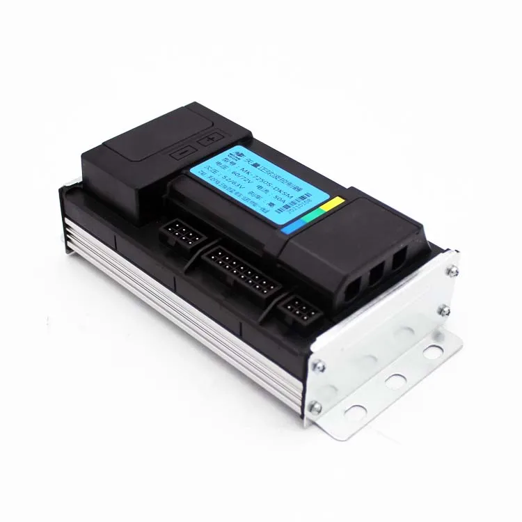 60V72V2000W50A Small Volume Sinusowave Silent Brushless DC Motor Controller for Electric Motorcycle Scooter
60V72V2000W50A Small Volume Sinusowave Silent Brushless DC Motor Controller for Electric Motorcycle Scooter