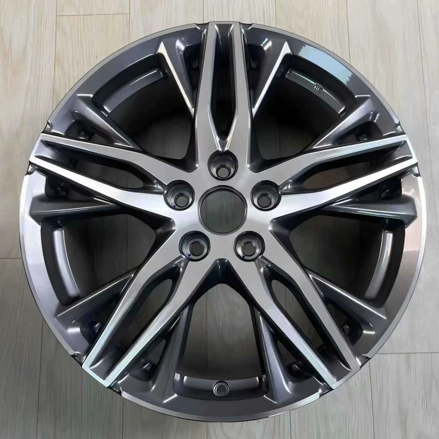 Suitable for Honda Allison 18-inch wheels Original wheel rim Aluminum alloy wheels New replacement type
Suitable for Honda Allison 18-inch wheels Original wheel rim Aluminum alloy wheels New replacement type
