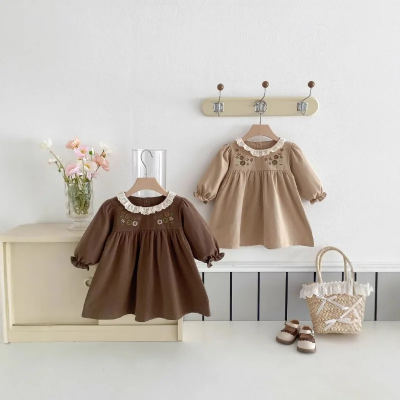 Korean Style Beige Spring Dress for Baby Girls Lace Collar Princess Outfit Floral Trim Toddler Dress Fashionable Party Wear
Korean Style Beige Spring Dress for Baby Girls Lace Collar Princess Outfit Floral Trim Toddler Dress Fashionable Party Wear