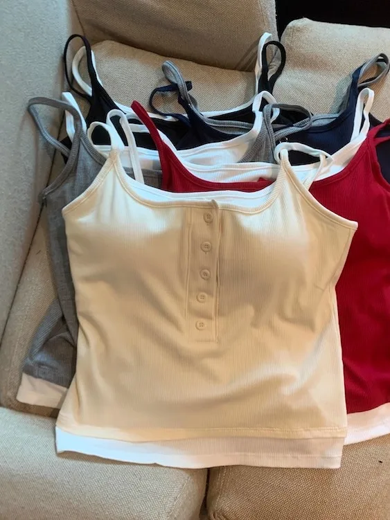Korean Style Casual Splice Design Sensation Fake Two-Piece Strap Vest Women's Slimming Top Layered Wear City Walk Autumn New ...
Korean Style Casual Splice Design Sensation Fake Two-Piece Strap Vest Women's Slimming Top Layered Wear City Walk Autumn New ...