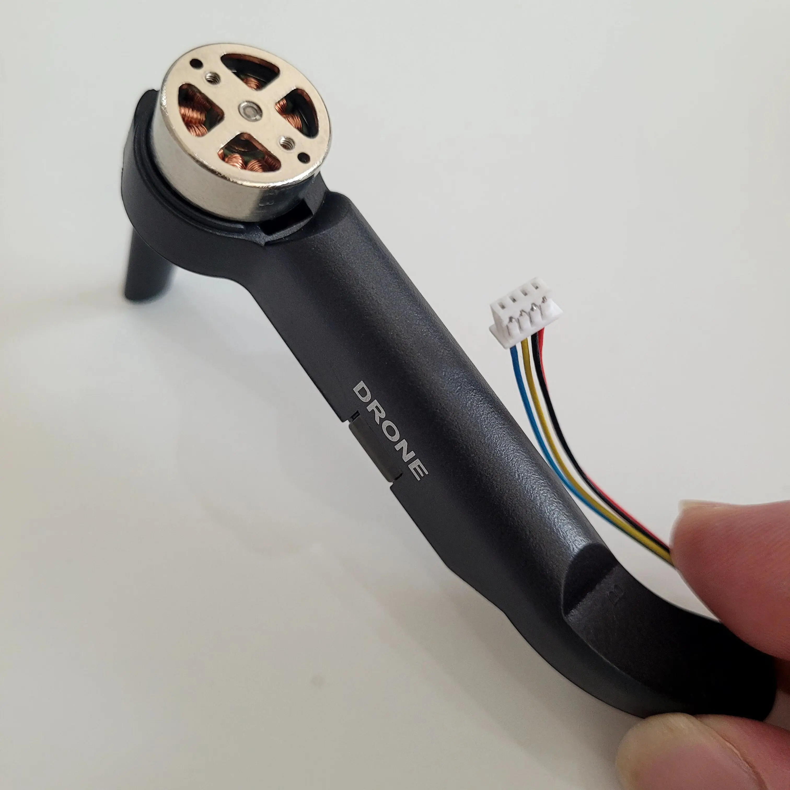 Mini Drone KF613 Motor Arm Spare Part Front B1 Arm with Brushless Engine Part for RC Quadcopter KF613 Arm Accessory
Mini Drone KF613 Motor Arm Spare Part Front B1 Arm with Brushless Engine Part for RC Quadcopter KF613 Arm Accessory