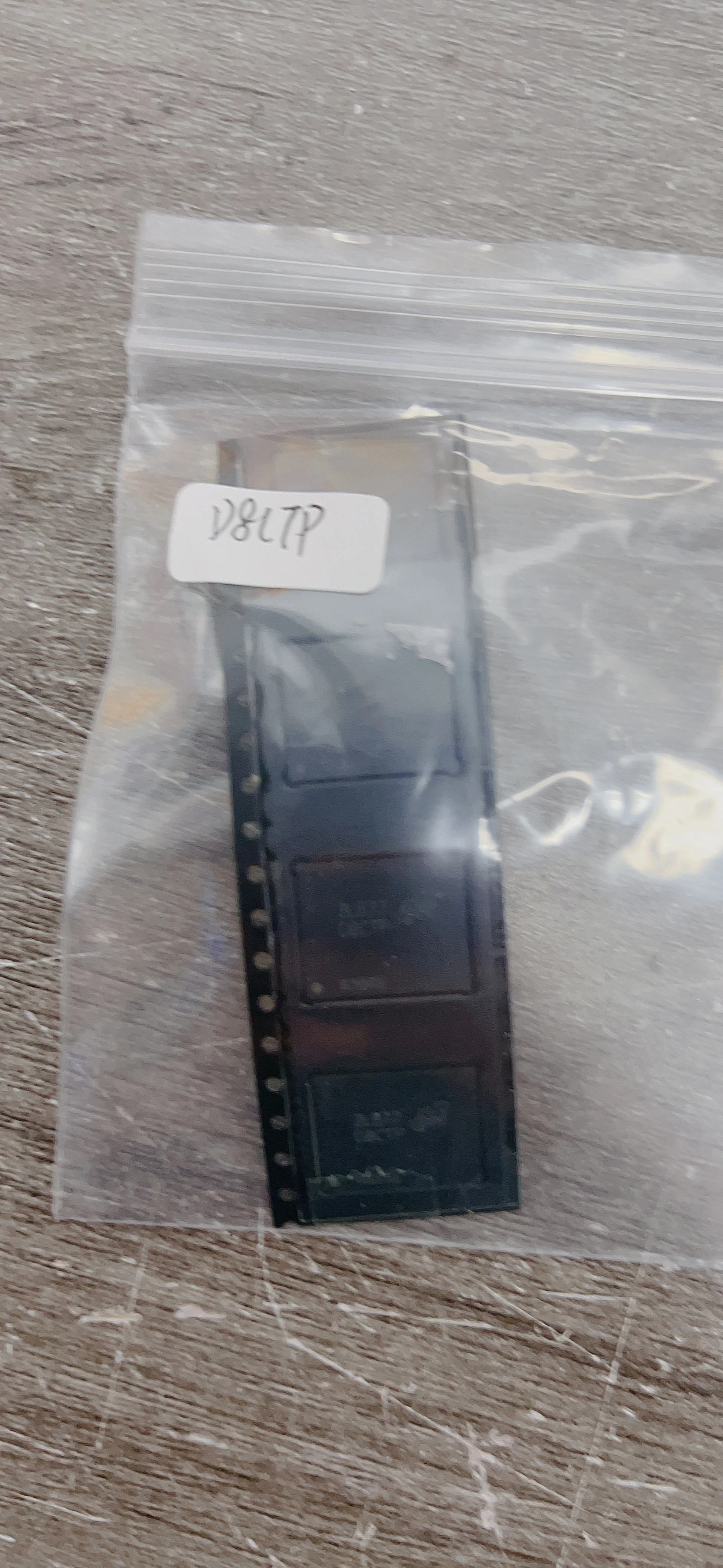 MT62F2G32D4DS-026 WT:B D8CTP 315FBGA LPDDR5 8 ГБ оперативной памяти на складе
MT62F2G32D4DS-026 WT:B D8CTP 315FBGA LPDDR5 8 ГБ оперативной памяти на складе