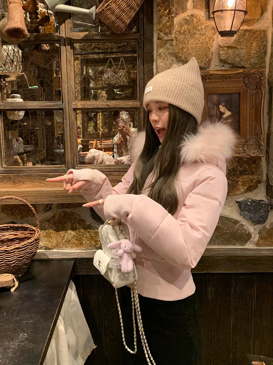 Sli Winter Женская пуховая куртка 2025 или размер, маленькая талия, большой меховой воротник 90, белая, розовая верхняя одежда Du down
Sli Winter Женская пуховая куртка 2025 или размер, маленькая талия, большой меховой воротник 90, белая, розовая верхняя одежда Du down