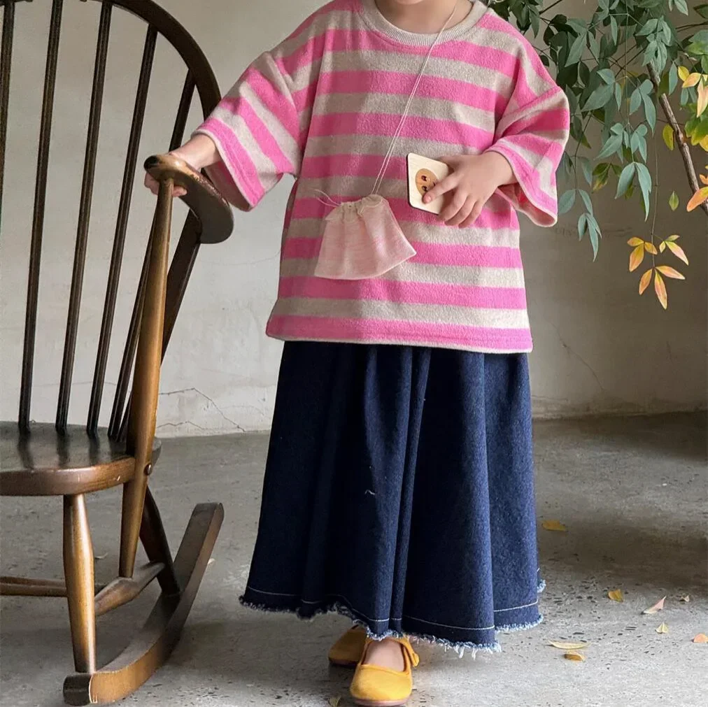 Denim Skirt 2025 Spring and Summer New Korean Fashion Dark Loose All-match Denim Skirt Kids Clothes Girls
Denim Skirt 2025 Spring and Summer New Korean Fashion Dark Loose All-match Denim Skirt Kids Clothes Girls