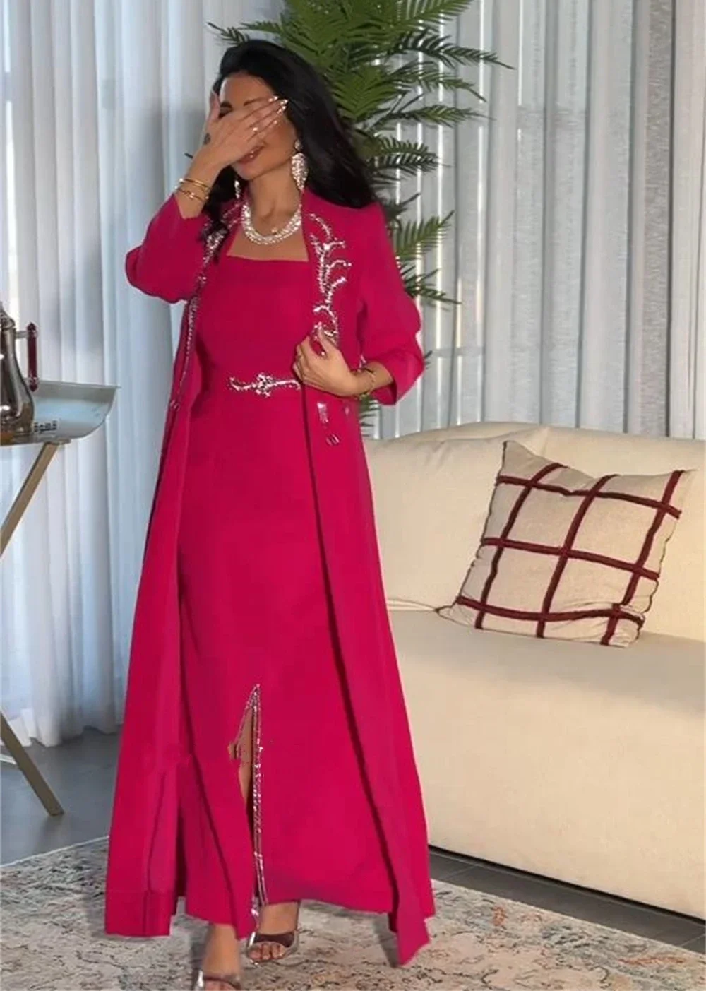 Simple Sparkle Modern Style Jersey Pattern Sequined Straight Poretrait Midi Dresses Prom Dresses High quality Simple Formal Sexy
Simple Sparkle Modern Style Jersey Pattern Sequined Straight Poretrait Midi Dresses Prom Dresses High quality Simple Formal Sexy