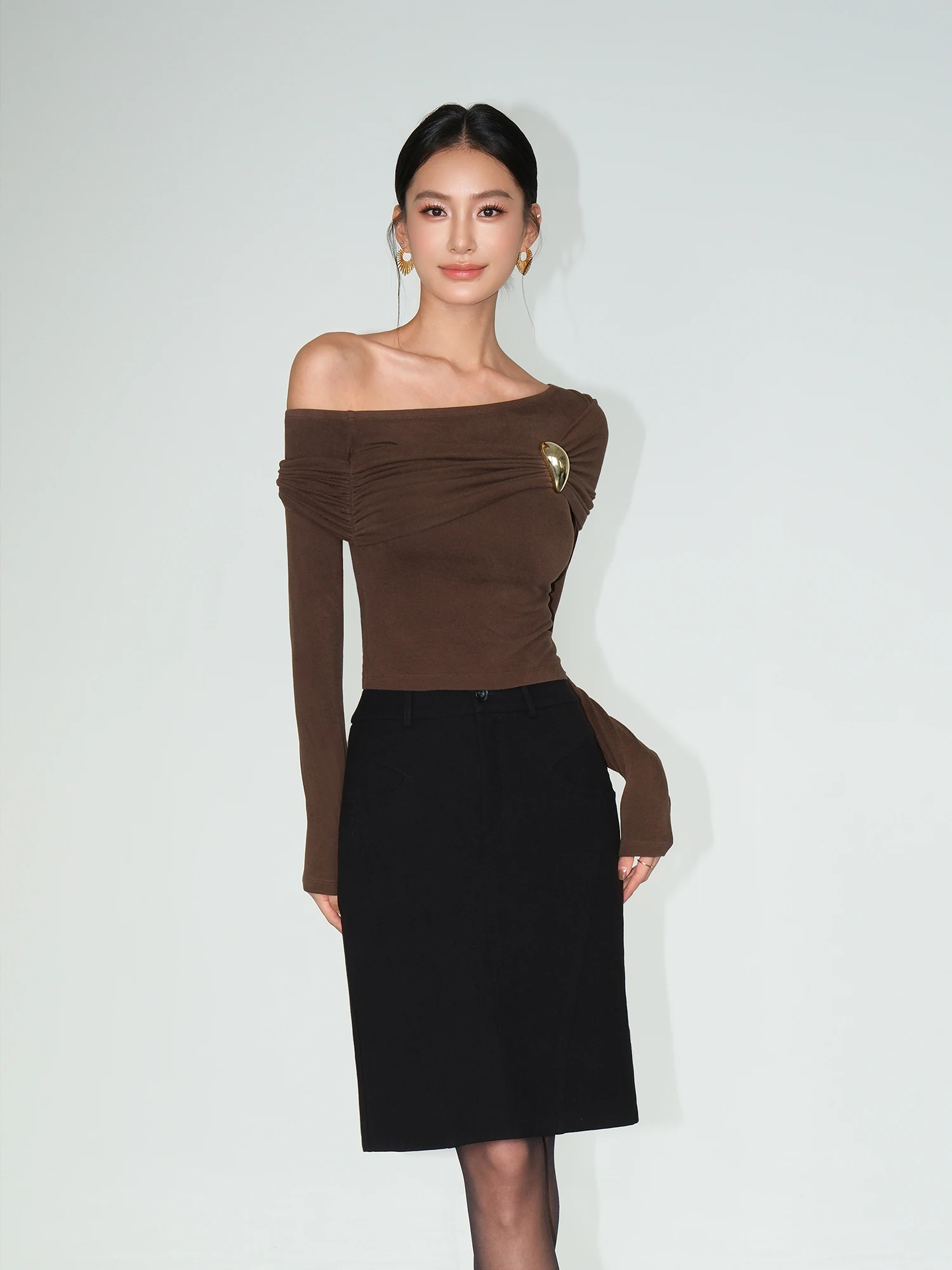 NEVA HU Modern Black Corduroy Half-length Skirt Women's Vintage Commute Slit Straight Mid-length Skirt Casual Style
NEVA HU Modern Black Corduroy Half-length Skirt Women's Vintage Commute Slit Straight Mid-length Skirt Casual Style