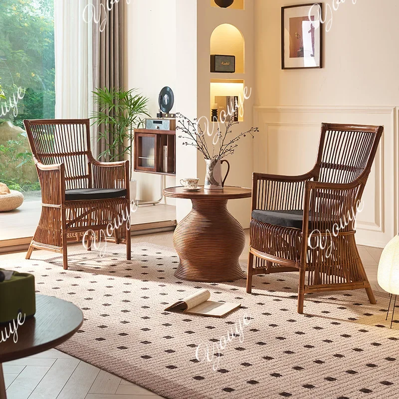 J Стул в средневековом стиле, журнальный столик, трехсекционный стул из ротанга с подушками, диван-кресло из ротанга с растениями, кабинет, стул для спальни
J Стул в средневековом стиле, журнальный столик, трехсекционный стул из ротанга с подушками, диван-кресло из ротанга с растениями, кабинет, стул для спальни