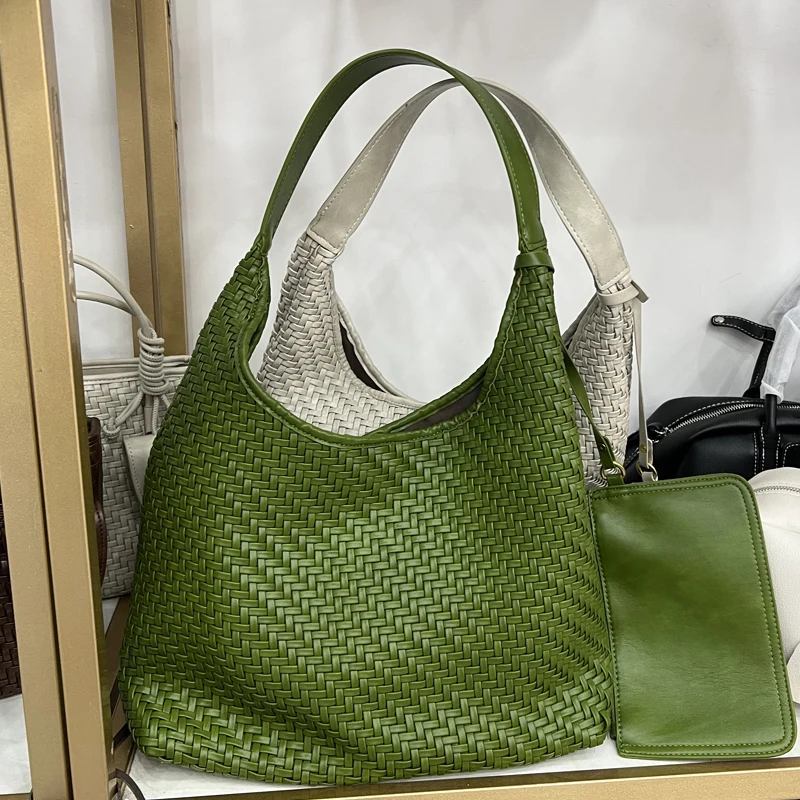 Hand Woven Tote Bags For Women Luxury Designer Handbags Purses 2025 New In PU With Inner Pocket Large Capacity Underarm Shoulder
Hand Woven Tote Bags For Women Luxury Designer Handbags Purses 2025 New In PU With Inner Pocket Large Capacity Underarm Shoulder
