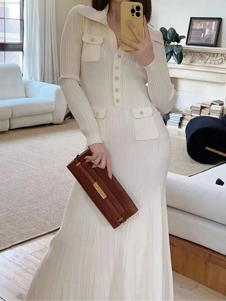 Elegant White Bodycon Knitted Dresses Long Sleeve Lapel Single Breasted Pocket Pleated Women's Robe New Fashion Lady Party Gowns
Elegant White Bodycon Knitted Dresses Long Sleeve Lapel Single Breasted Pocket Pleated Women's Robe New Fashion Lady Party Gowns