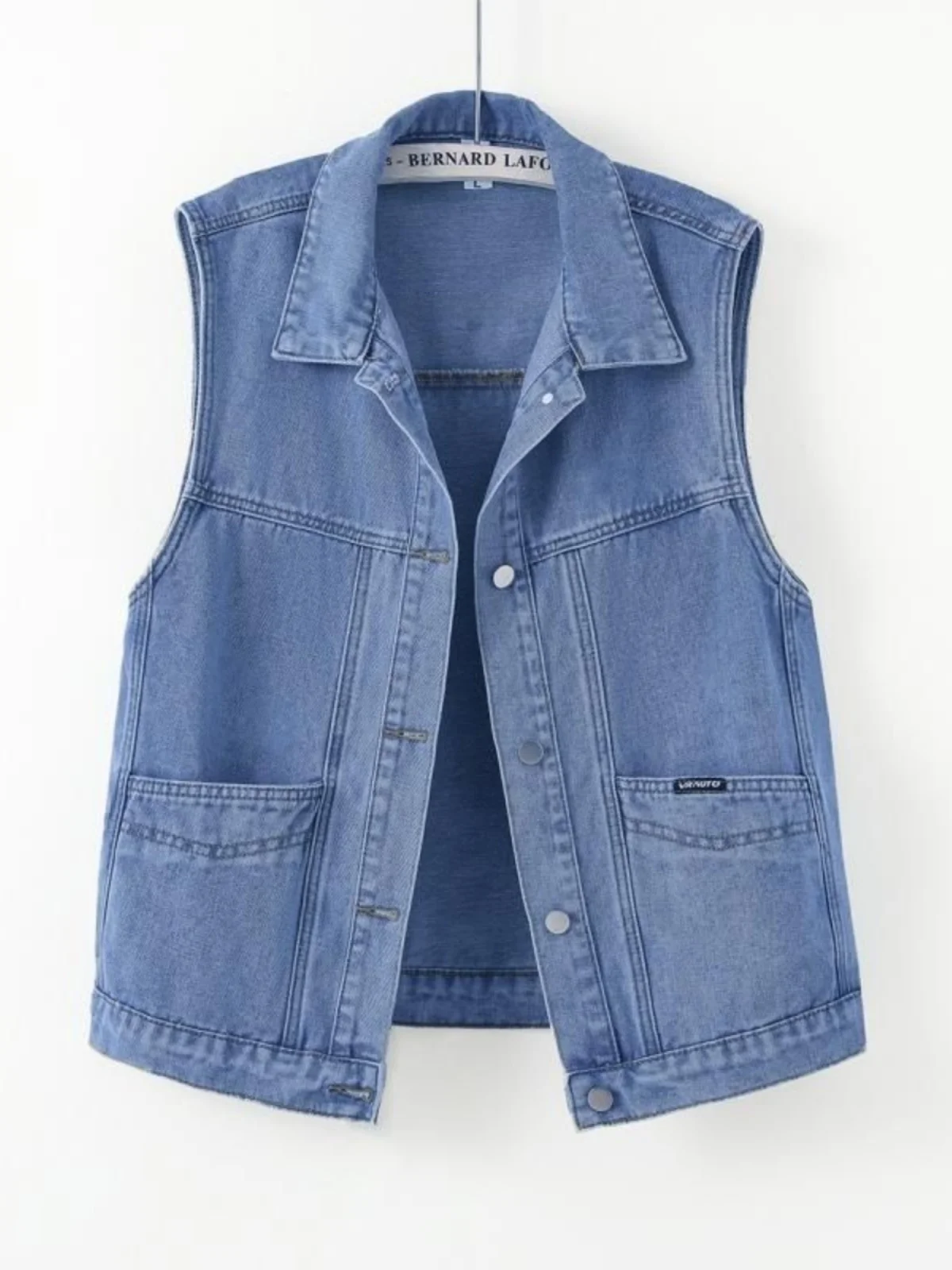 Large Size Casual Denim Vest Women's Spring Autumn New Loose Versatile Pocket Vest Jacket Trendy Outerwear Shoulder Pad
Large Size Casual Denim Vest Women's Spring Autumn New Loose Versatile Pocket Vest Jacket Trendy Outerwear Shoulder Pad