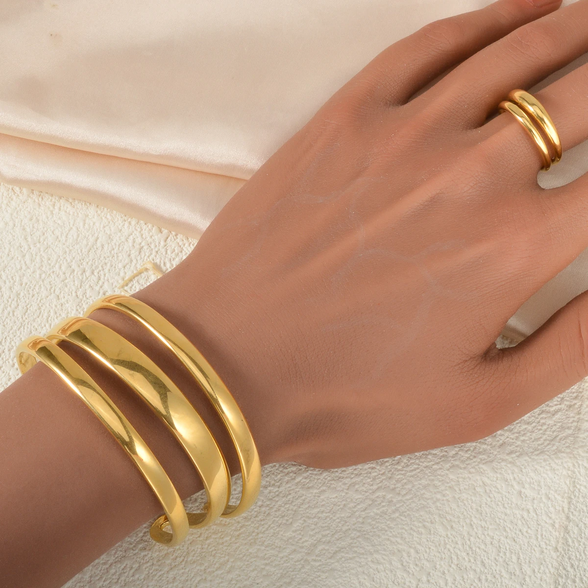 Stainless Steel Statement Gold Color Cuff Bangle Ring Set Metal Texture Multi-Layer Temperament Fashion Jewelry Set Gift
Stainless Steel Statement Gold Color Cuff Bangle Ring Set Metal Texture Multi-Layer Temperament Fashion Jewelry Set Gift