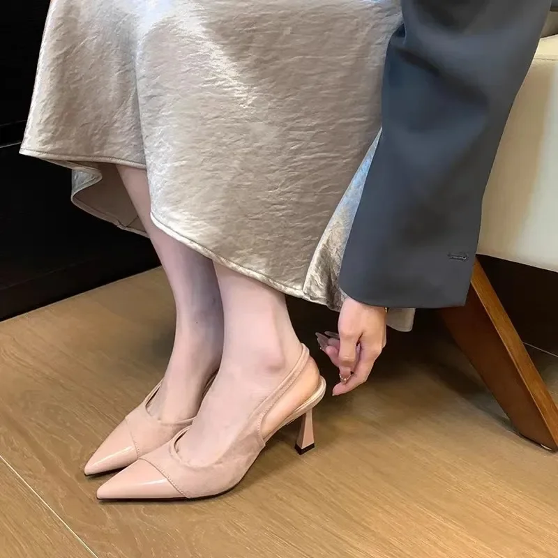 2025 Spring/summer French pointy thin heel back strap sandals suede stitching side empty high heels women shoes Versatile pumps
2025 Spring/summer French pointy thin heel back strap sandals suede stitching side empty high heels women shoes Versatile pumps