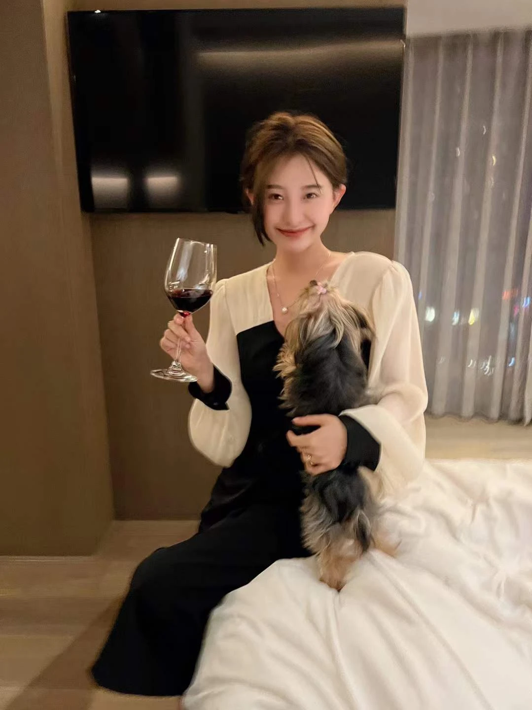 Zhaodaixi Heavy Embellied Pleated Godd Dr Two Colors Smell Good Sle Women's Faion Spring Autumn Winter Dr
Zhaodaixi Heavy Embellied Pleated Godd Dr Two Colors Smell Good Sle Women's Faion Spring Autumn Winter Dr