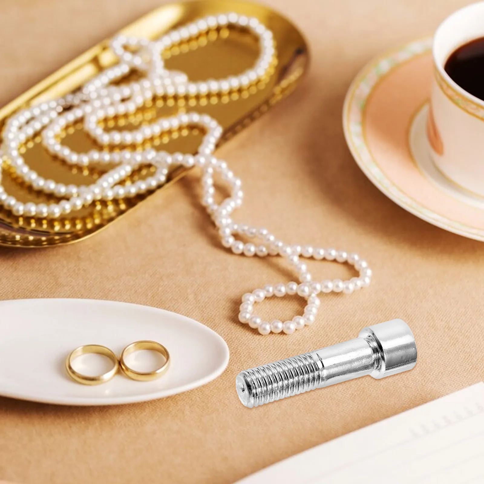 Screw Storage Compartment Container Fake Screw Decor For Cash Coins Hidden Money Storage Jewelry Money Hidden Container
Screw Storage Compartment Container Fake Screw Decor For Cash Coins Hidden Money Storage Jewelry Money Hidden Container