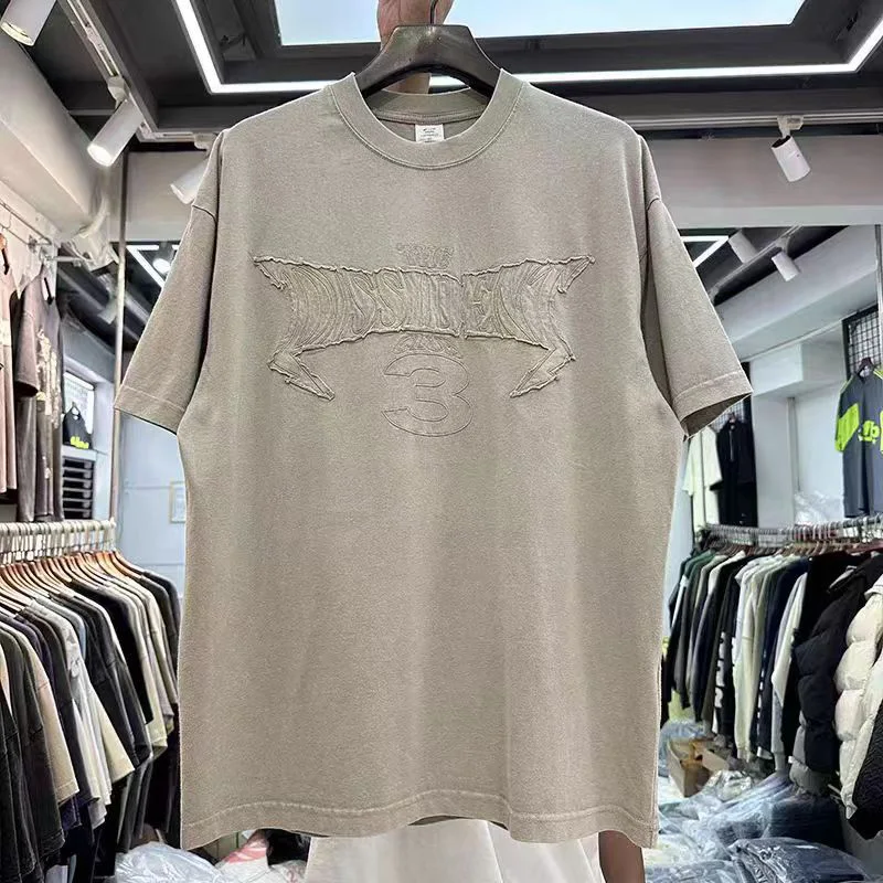 New Heavyweight Small Collar Opening T Shirt Vintage Wash Embroidery Number Loose Casual Men Woman Trend Top Tees
New Heavyweight Small Collar Opening T Shirt Vintage Wash Embroidery Number Loose Casual Men Woman Trend Top Tees