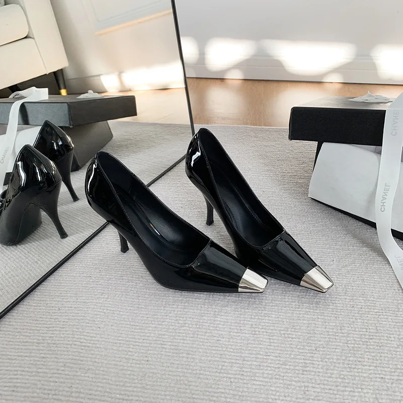 Designer Patent Leather Women Pumps Fashion Pointed Toe Slip On Shoes Ladies Elegant High Heel Club Stripper Shoes
Designer Patent Leather Women Pumps Fashion Pointed Toe Slip On Shoes Ladies Elegant High Heel Club Stripper Shoes