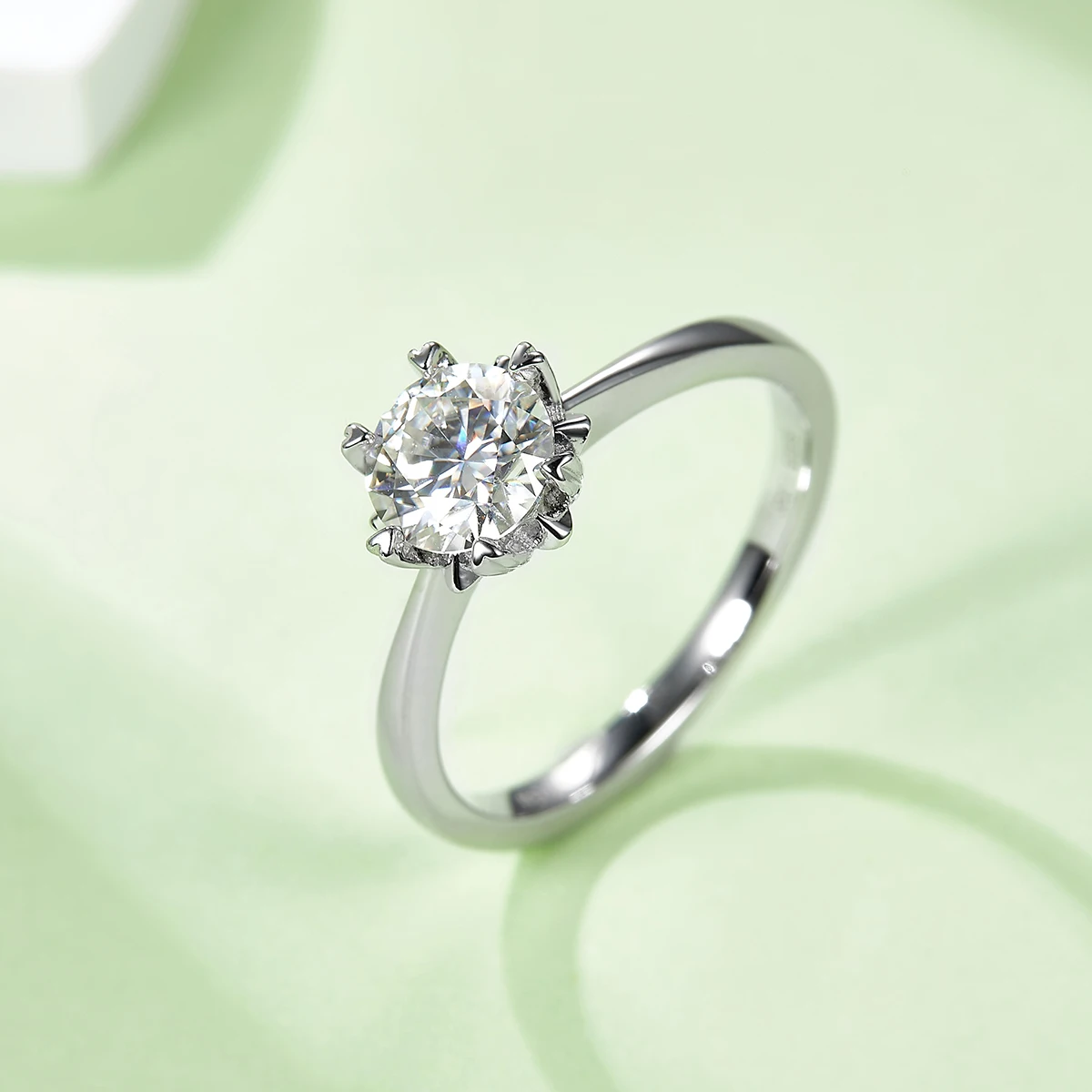 Moissanite 1CT Engagement Ring Classic Snowflake Shape S925 Silver Women's Jewelry Wedding Rings
Moissanite 1CT Engagement Ring Classic Snowflake Shape S925 Silver Women's Jewelry Wedding Rings