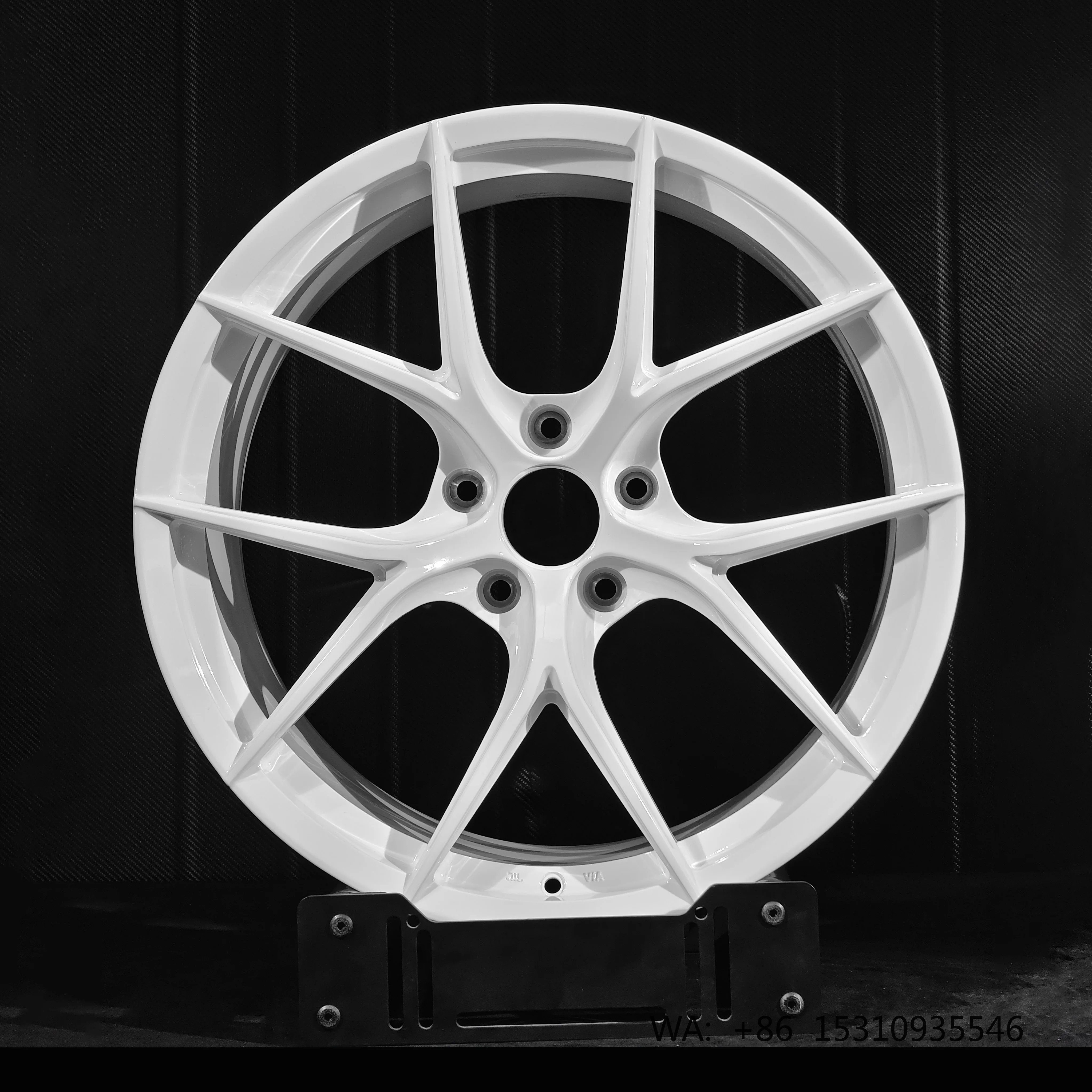 22 Inch ISO Certified Forged Aluminum Truck Rim Heavy Duty Tubeless Commercial Vehicle Wheel Parts
22 Inch ISO Certified Forged Aluminum Truck Rim Heavy Duty Tubeless Commercial Vehicle Wheel Parts