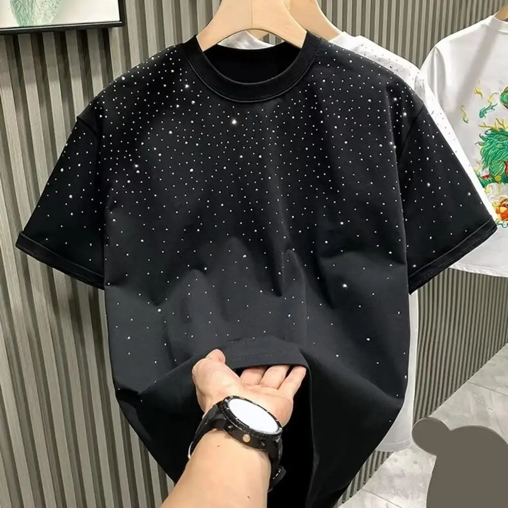 Loose Fit Men Top Stylish Rhinestone Decor Couple T-shirts for Summer Plus Size Loose Fit Tops with Round Neck Short Sleeves
Loose Fit Men Top Stylish Rhinestone Decor Couple T-shirts for Summer Plus Size Loose Fit Tops with Round Neck Short Sleeves
