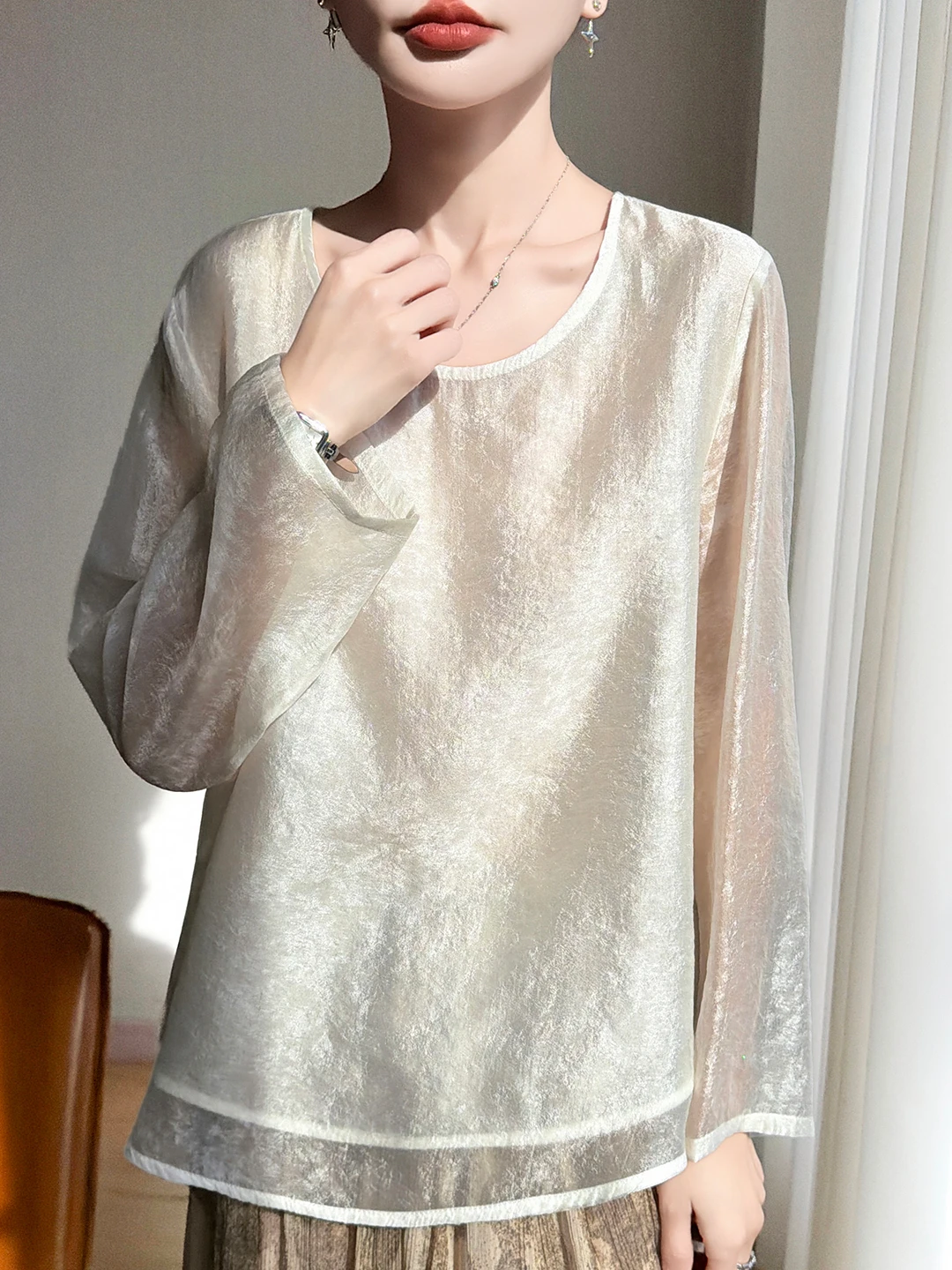 Women's Long Sleeve round Neck Top Loose Slimming Commute Lightweight Luxury Base Shirt Spring Summer New Style
Women's Long Sleeve round Neck Top Loose Slimming Commute Lightweight Luxury Base Shirt Spring Summer New Style