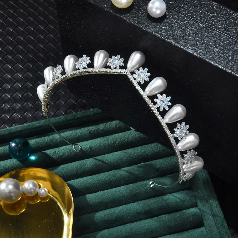 Princess Bridal Wedding Crowns Women Tiaras For Bride Hair Jewelry Pearl Accessories Cubic Zirconia Pageant Prom Party Headdress
Princess Bridal Wedding Crowns Women Tiaras For Bride Hair Jewelry Pearl Accessories Cubic Zirconia Pageant Prom Party Headdress
