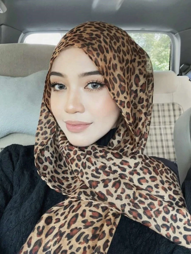 Écharpe классический мусорный ремень для женщин и девочек, поясная одежда, эластичная спортивная сумка, хиджаб
Écharpe классический мусорный ремень для женщин и девочек, поясная одежда, эластичная спортивная сумка, хиджаб