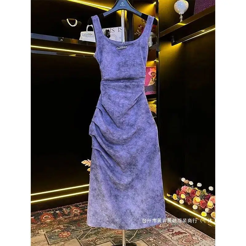 Temperament square neck sling tie-dye dress female summer 2024 new luxury waist slim tube top knee-length dress
Temperament square neck sling tie-dye dress female summer 2024 new luxury waist slim tube top knee-length dress