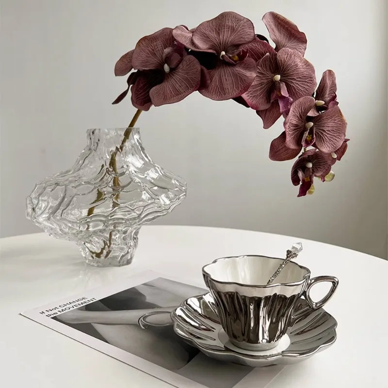 LIVETAI Luxury Crystal Glass Vase, Simulated Greenery Hydroponic Flower Vase for Living Room Decoration
LIVETAI Luxury Crystal Glass Vase, Simulated Greenery Hydroponic Flower Vase for Living Room Decoration