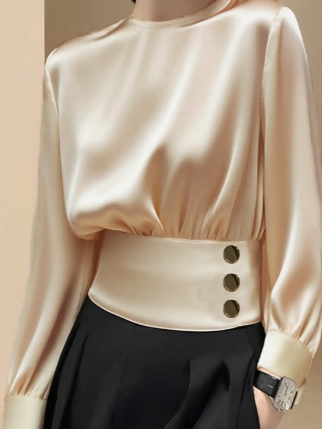 Ladies Solid Color Slim Fit Round Neck Casual Pullover Back Slit Button Spring Autumn Top
Ladies Solid Color Slim Fit Round Neck Casual Pullover Back Slit Button Spring Autumn Top