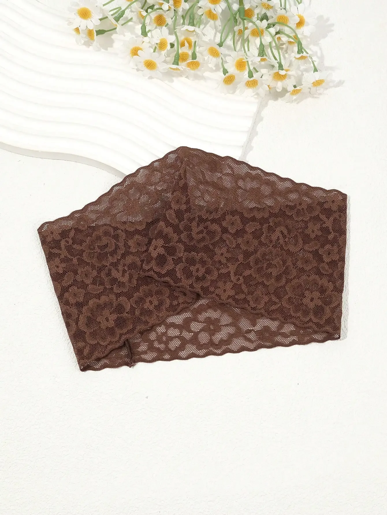 French Lace Wide Headband Vintage Floral Hollow Design Korean Style Daily Hair Accessory
French Lace Wide Headband Vintage Floral Hollow Design Korean Style Daily Hair Accessory