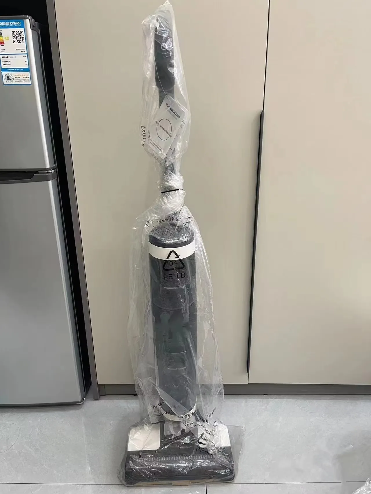 Lightweight Corded Wet Dry Vacuum Mop Self-cleaning Multi-surface Cleaner
Lightweight Corded Wet Dry Vacuum Mop Self-cleaning Multi-surface Cleaner