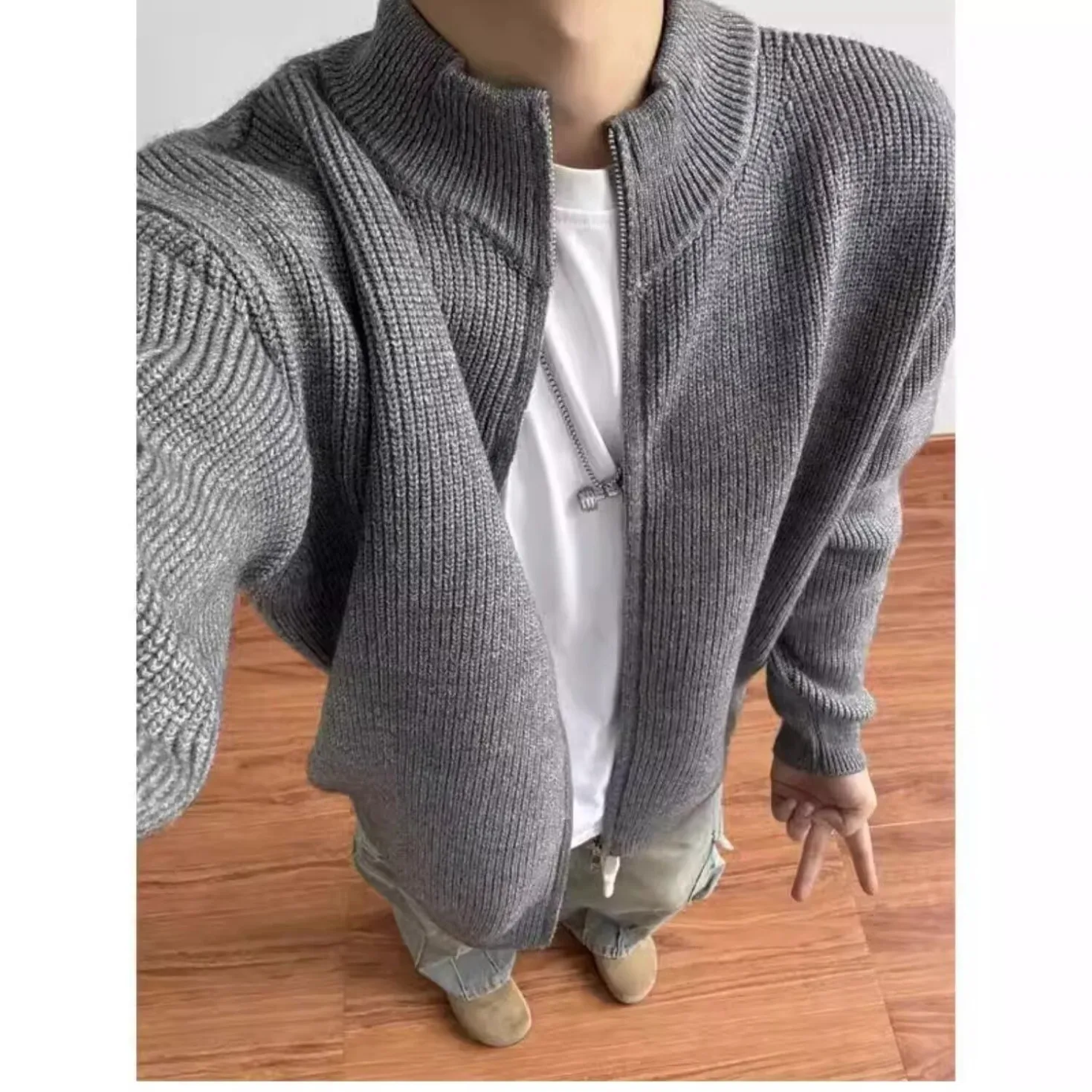 Вязаный кардиган на молнии, мужская верхняя одежда, простой повседневный шерстяной свитер, универсальный повседневный однотонный винтажный длинный све
Вязаный кардиган на молнии, мужская верхняя одежда, простой повседневный шерстяной свитер, универсальный повседневный однотонный винтажный длинный све