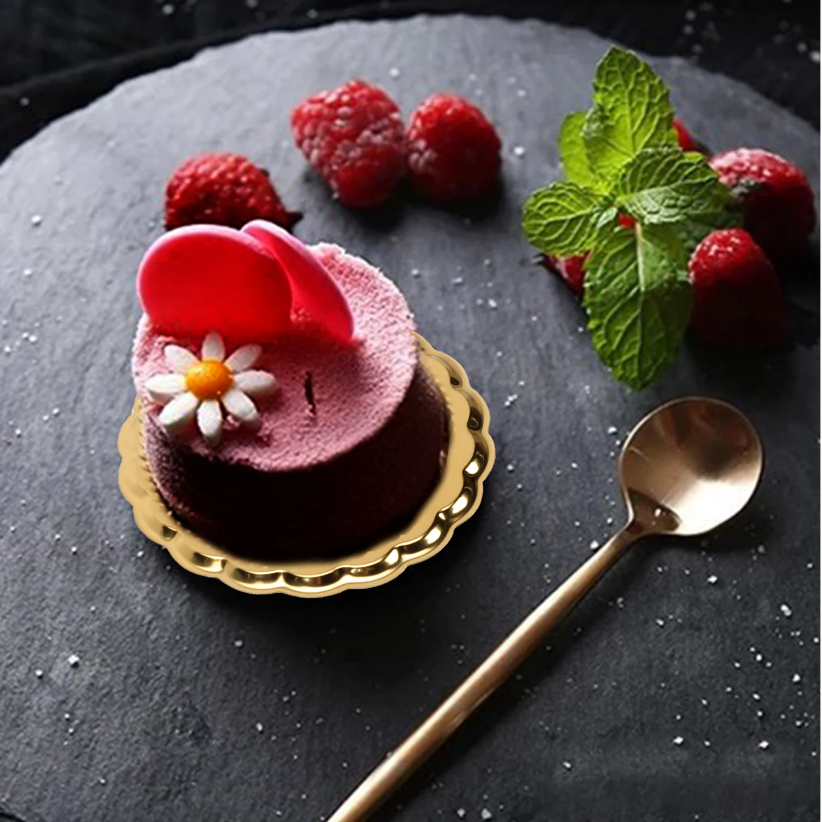 20 Pcs Gold Cake Trays 6 3cm Round Plastic Dessert Plates for Cake Mousse Tiramisu Pastry Display Baking Accessories Kitchen Bar
20 Pcs Gold Cake Trays 6 3cm Round Plastic Dessert Plates for Cake Mousse Tiramisu Pastry Display Baking Accessories Kitchen Bar
