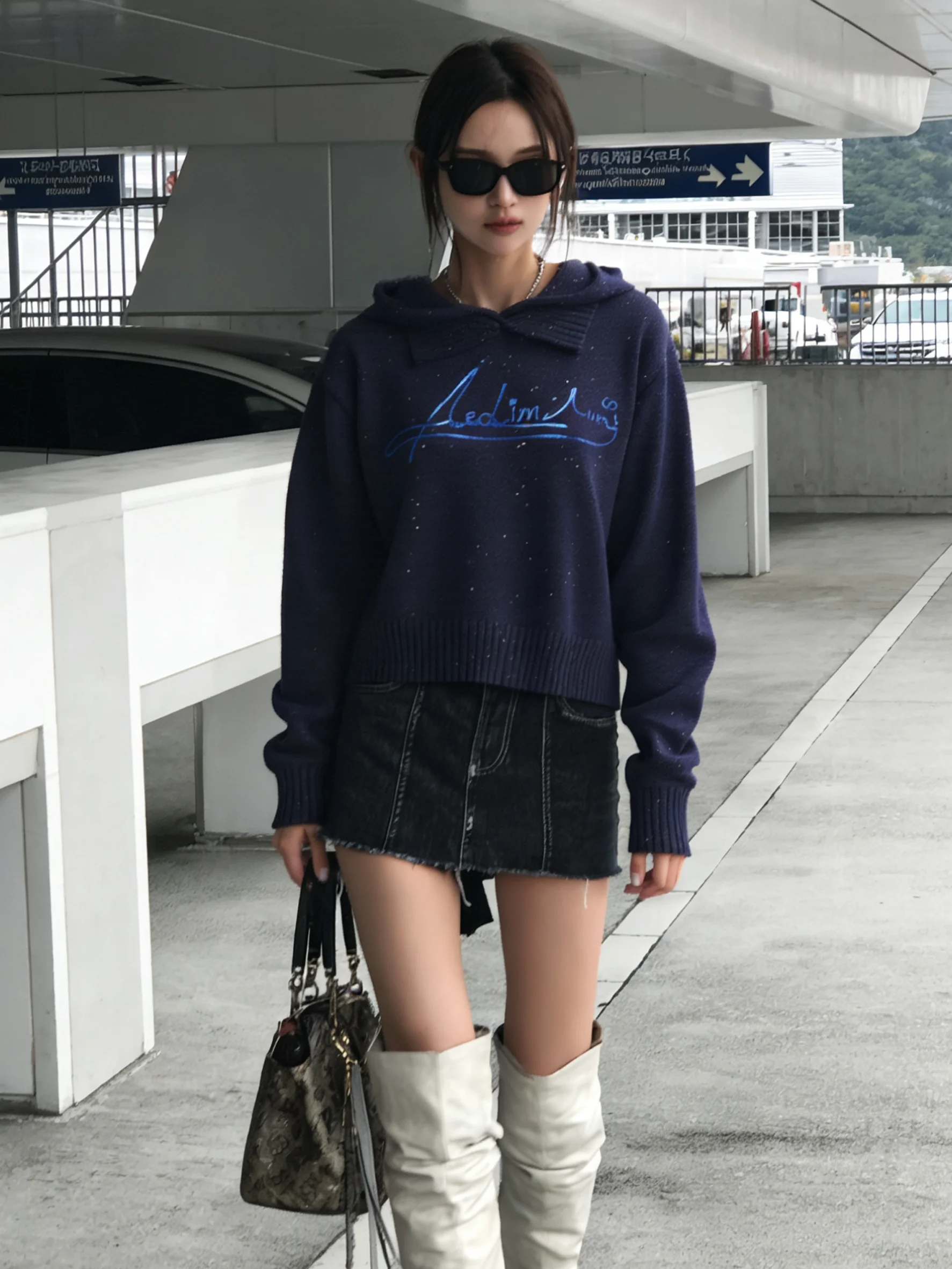 Blue Knitted Pure Woolen Sweater with Golden And Silver Bead iny Korean Sle Lazy Feel Hat And Long Sve for Women
Blue Knitted Pure Woolen Sweater with Golden And Silver Bead iny Korean Sle Lazy Feel Hat And Long Sve for Women