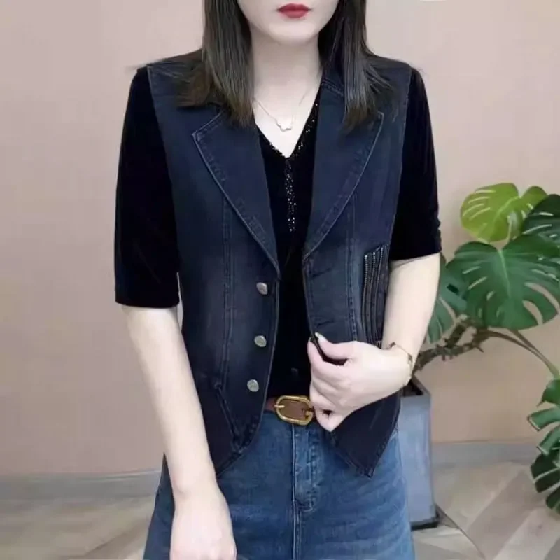 Vintage Denim Vest Women Spring Autumn New Fashion Sleeveless Jacket Casual Jeans Waistcoat Female Loose Cardigan Outwear T1433
Vintage Denim Vest Women Spring Autumn New Fashion Sleeveless Jacket Casual Jeans Waistcoat Female Loose Cardigan Outwear T1433