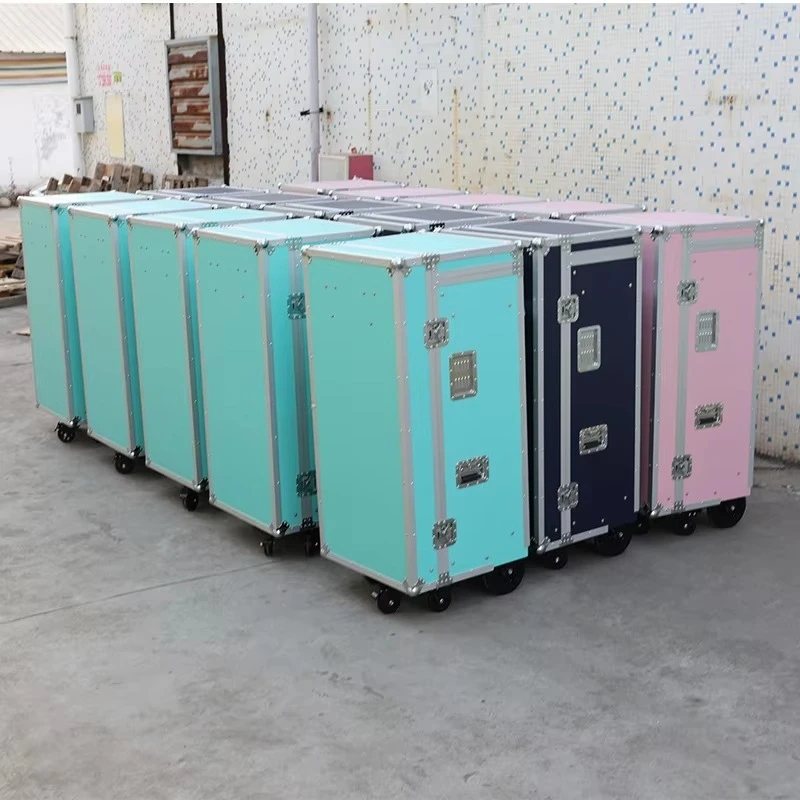 Equestrian Double Saddle Tack Locker Flight Case with Mirror
Equestrian Double Saddle Tack Locker Flight Case with Mirror