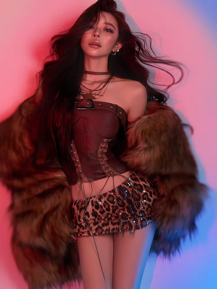 2026 Western Cowboy Style Hot Girl Atmosphere American Personal Art Photo Photography Clothing New Model Photo Studio
2026 Western Cowboy Style Hot Girl Atmosphere American Personal Art Photo Photography Clothing New Model Photo Studio