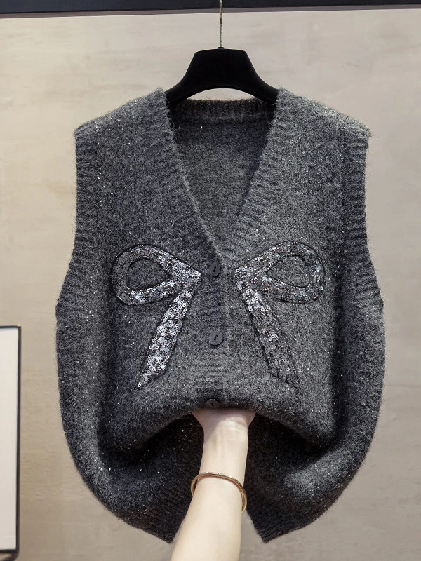 Retro Sequin Pearl Rivet Large V-neck Knitted Vest Women Spring Autumn Layered Top Sleeveless Tank Korean Style Standard Fit
Retro Sequin Pearl Rivet Large V-neck Knitted Vest Women Spring Autumn Layered Top Sleeveless Tank Korean Style Standard Fit