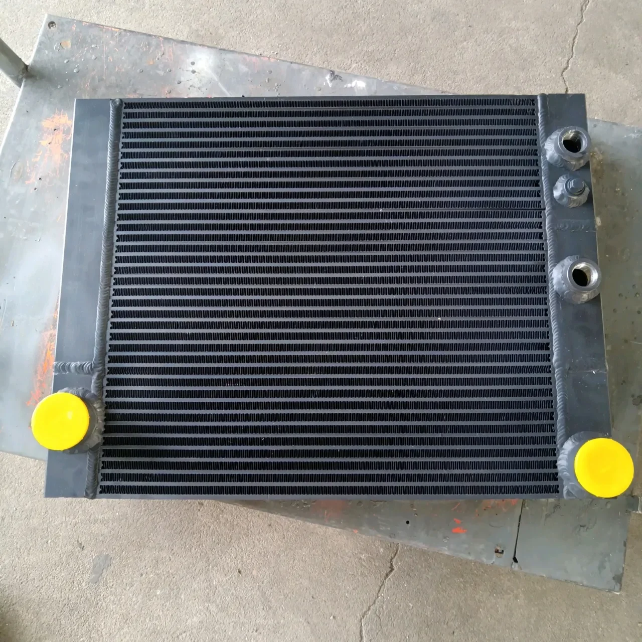 1614959000 1625821300 1092170105 1092140181 1094843010 Cooler Industrial Air Compressor Parts
1614959000 1625821300 1092170105 1092140181 1094843010 Cooler Industrial Air Compressor Parts