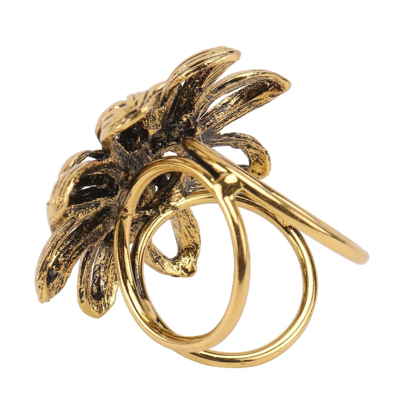 Golden 3.9x3.9cm Alloy Scarf Clip Women Vintage Flower Design 3-Ring Shawl Ring Elegant Fastener for Wedding Banquet Party Gift
Golden 3.9x3.9cm Alloy Scarf Clip Women Vintage Flower Design 3-Ring Shawl Ring Elegant Fastener for Wedding Banquet Party Gift