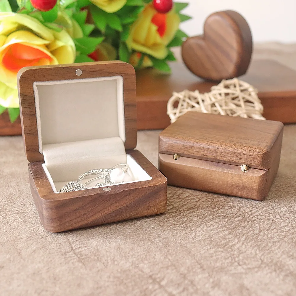 Woman Jewelry Portable Packaging Box Flip Cover Flannel Lining Small Accessories Storage Box Wooden Dustproof Brooch Gift Box
Woman Jewelry Portable Packaging Box Flip Cover Flannel Lining Small Accessories Storage Box Wooden Dustproof Brooch Gift Box
