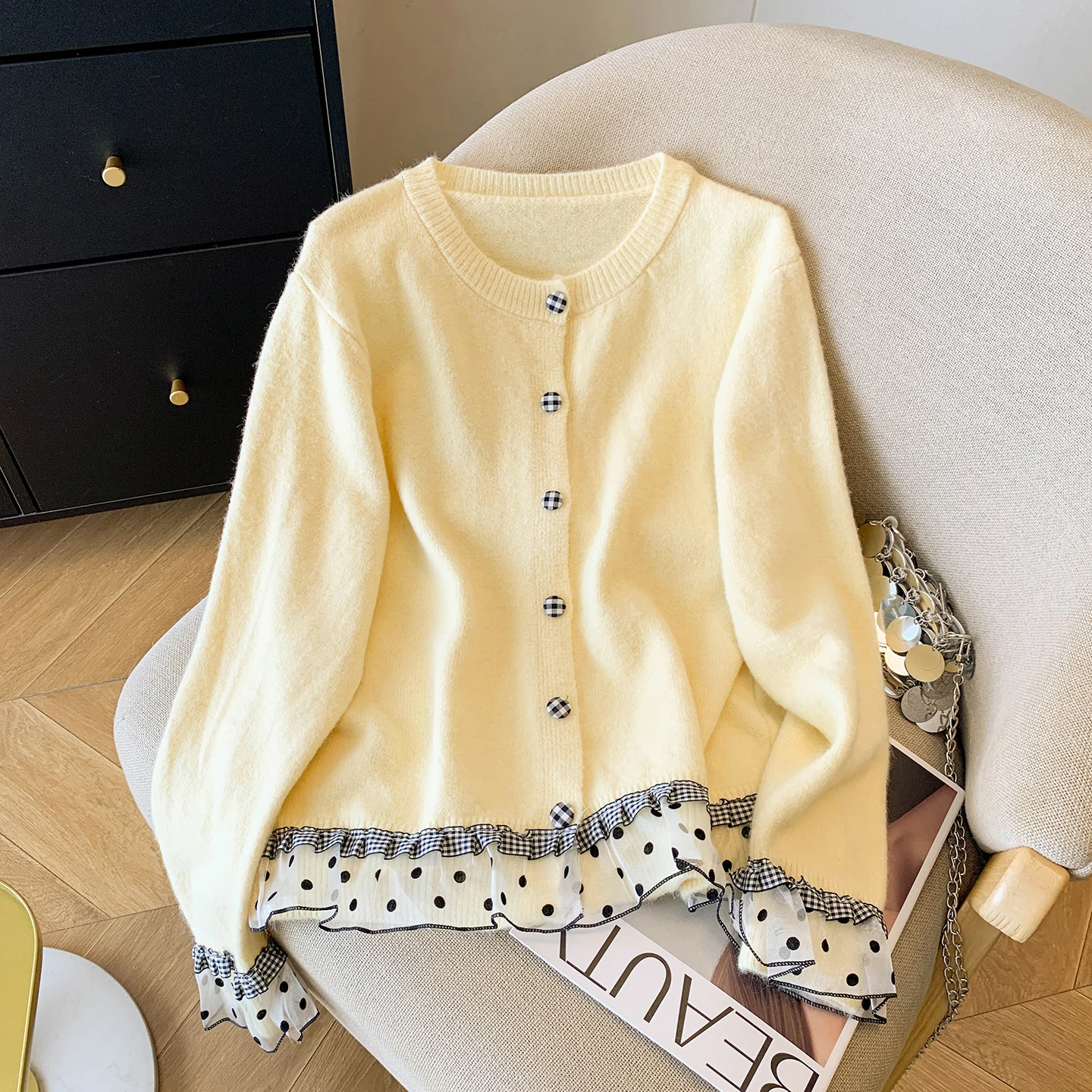 Korean Sle Lace Splicing Long Sve Woolen Knitted Open Cardigan Women's Faionable Sweater Jaet Autumn New Arrival Ver...
Korean Sle Lace Splicing Long Sve Woolen Knitted Open Cardigan Women's Faionable Sweater Jaet Autumn New Arrival Ver...