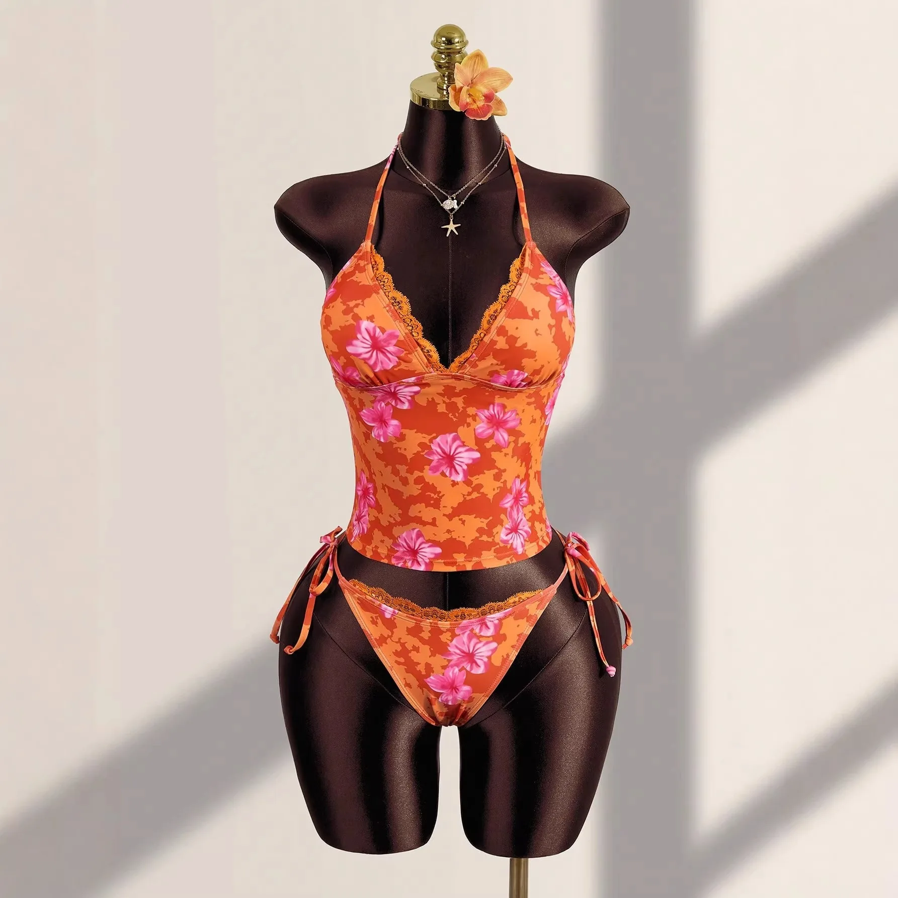 Summer Floral print Elegant cutie fashion slim fit V-neck Lace patchwork Sexy girl Vacation style emo beach Harajuku Bikini sets
Summer Floral print Elegant cutie fashion slim fit V-neck Lace patchwork Sexy girl Vacation style emo beach Harajuku Bikini sets