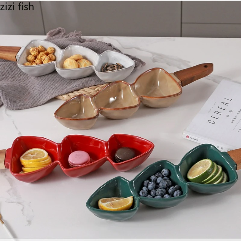 Wooden Handle 3-grid Ceramic Bowl Snack Bowls Dried Fruit Plate Fruit Bowl Dessert Bowls Pastry Plate Dining Plates Dim Sum Dish
Wooden Handle 3-grid Ceramic Bowl Snack Bowls Dried Fruit Plate Fruit Bowl Dessert Bowls Pastry Plate Dining Plates Dim Sum Dish