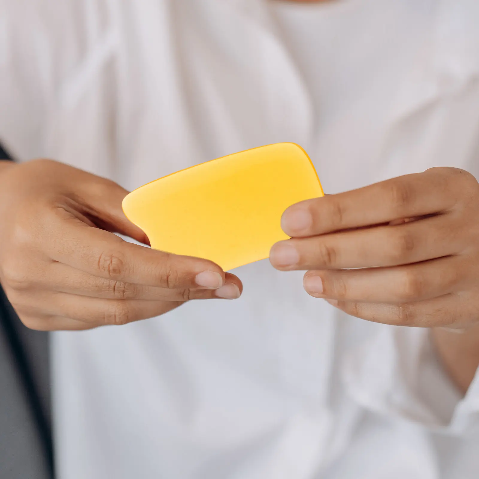 Набор инструментов Гуаша для лица, многофункциональный скребок из смолы для массажа шеи, мышц и кожи головы, портативный набор для восстановления красоты
Набор инструментов Гуаша для лица, многофункциональный скребок из смолы для массажа шеи, мышц и кожи головы, портативный набор для восстановления красоты