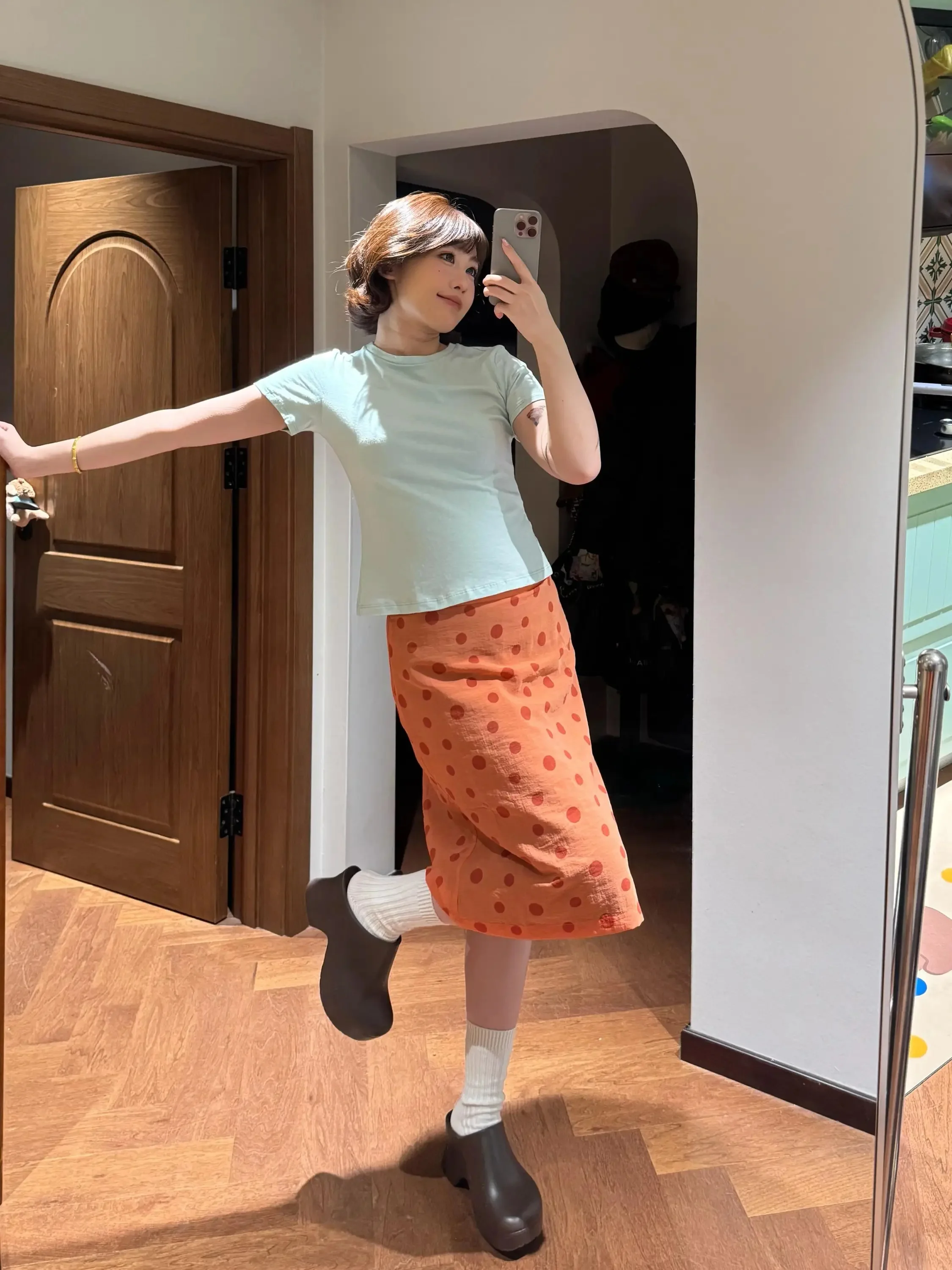 High Quality American Retro Double Layer Orange Polka Dot Halter Skirt Women's Spring Summer New Casual Versatile mid Length ...
High Quality American Retro Double Layer Orange Polka Dot Halter Skirt Women's Spring Summer New Casual Versatile mid Length ...