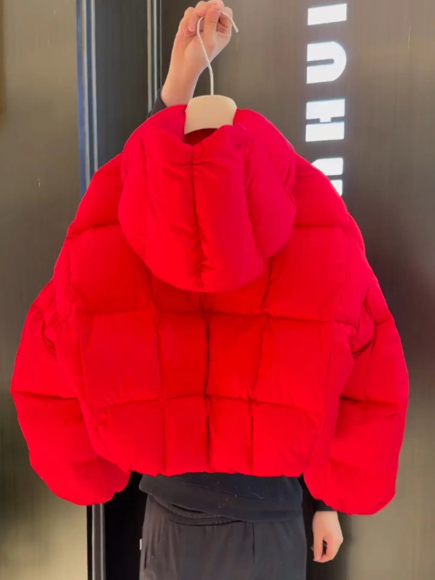 Korean Sle ort Red Women's down Jaet Winter New Hat Inteated Thiened Outerwear Warm High Waist Long Sve Zipper
Korean Sle ort Red Women's down Jaet Winter New Hat Inteated Thiened Outerwear Warm High Waist Long Sve Zipper