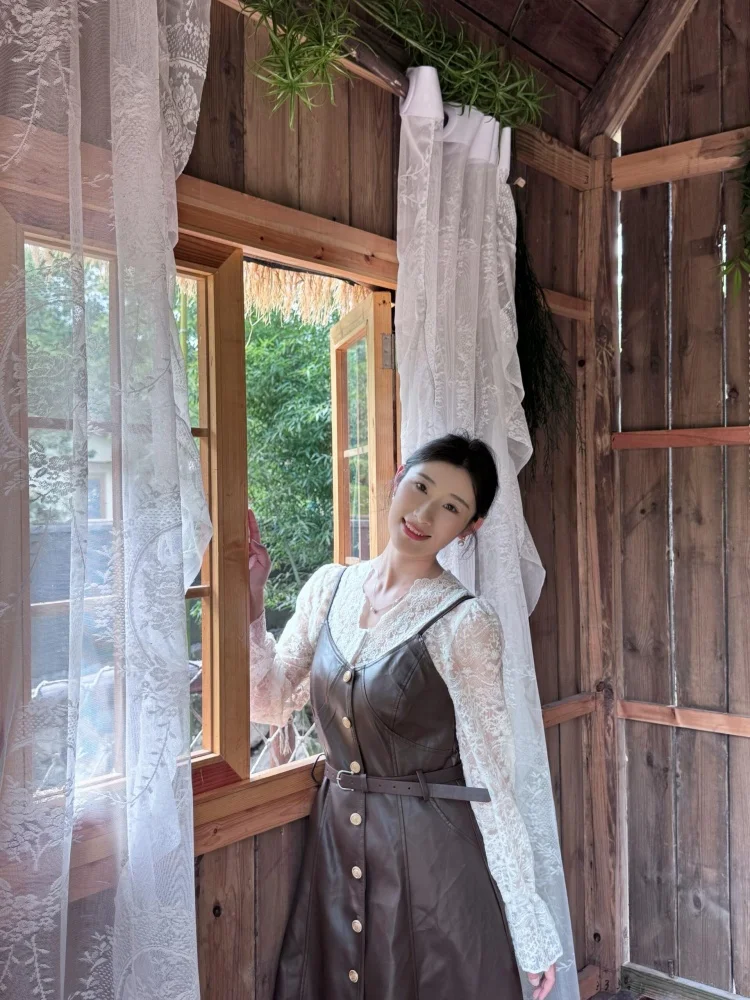 Korean Style Lace Base Shirt Strap Waist Dress Two Piece Set Anti Aging Clothing Long Sleeve V Neck High Waist Winter Fashion
Korean Style Lace Base Shirt Strap Waist Dress Two Piece Set Anti Aging Clothing Long Sleeve V Neck High Waist Winter Fashion