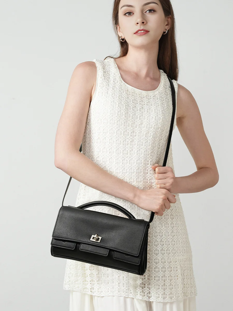 2025Rodeo handbag for women, niche high-end handbag, top layer cowhide handbag for women, crossbody bag for women
2025Rodeo handbag for women, niche high-end handbag, top layer cowhide handbag for women, crossbody bag for women
